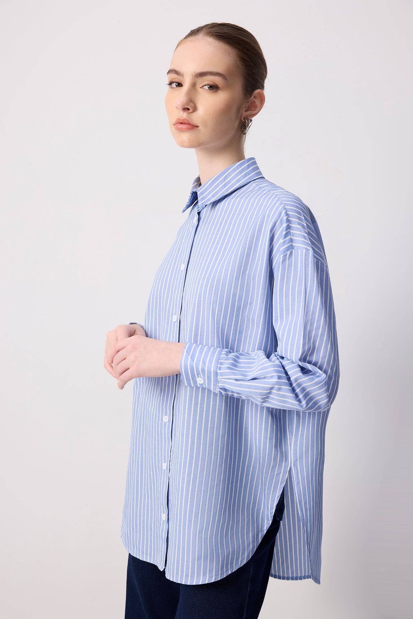 THIN STRIPED OVERSIZE SHIRT