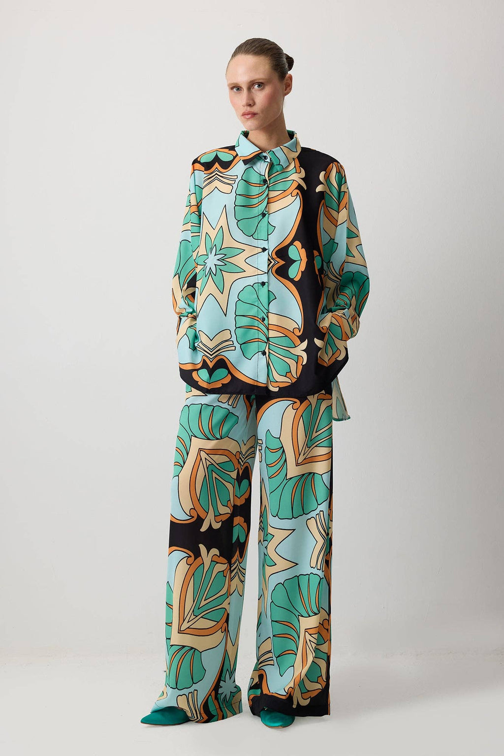 PATTERNED SHIRT AND PANTS SET