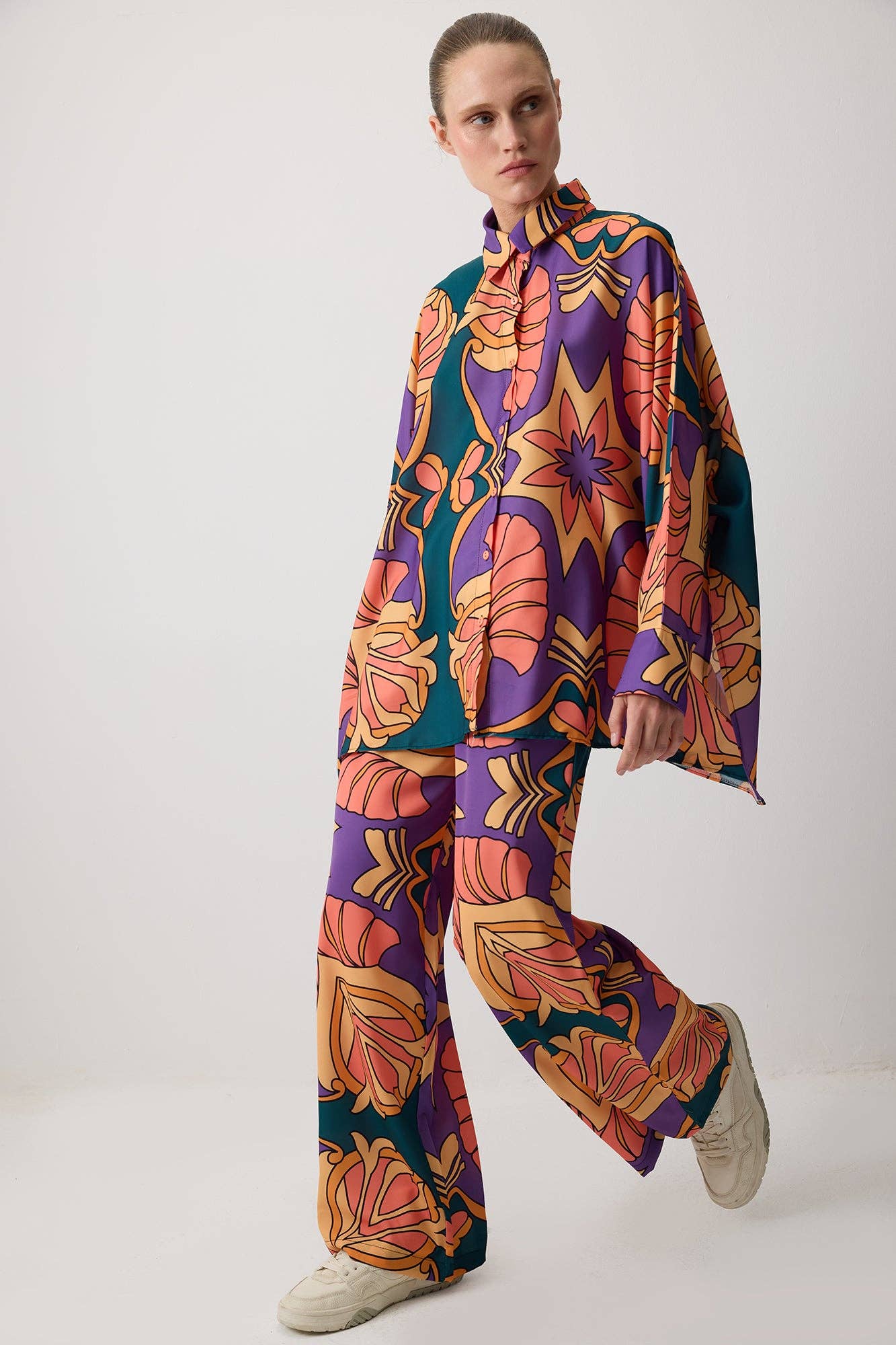 PATTERNED SHIRT AND PANTS SET
